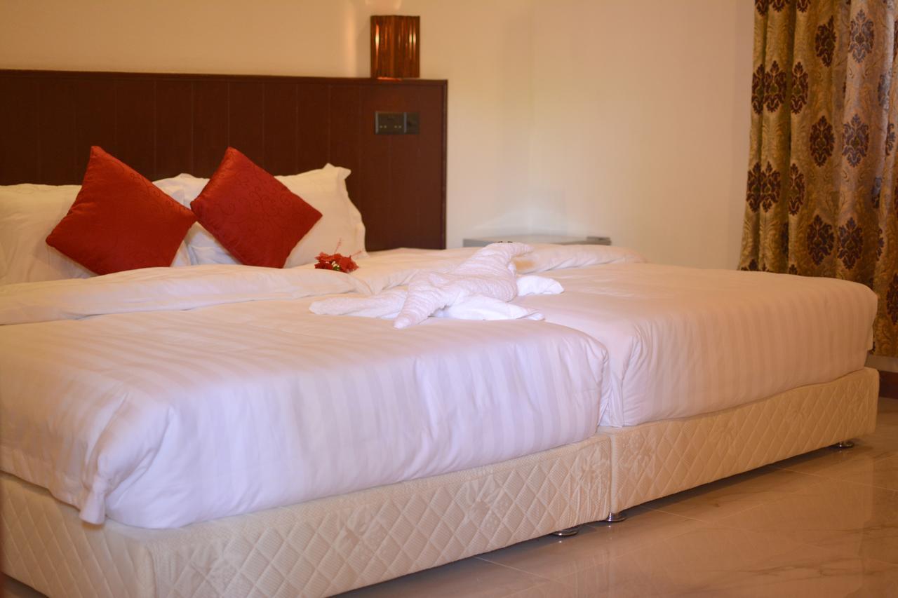 Noomuraka Inn Omadhoo Екстериор снимка