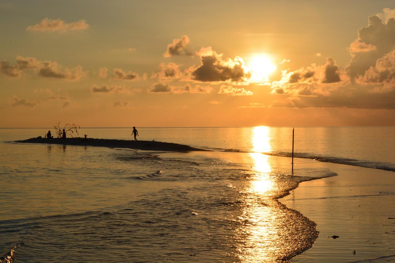 Noomuraka Inn Omadhoo Екстериор снимка